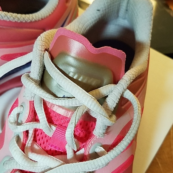 Nike Air Max Size 7Y Pink - Picture 4 of 8